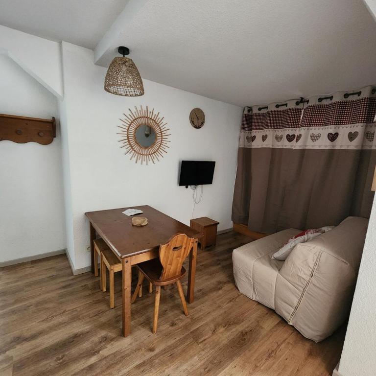 studio avec parking, piscine, proche télécabine - Studio - 23