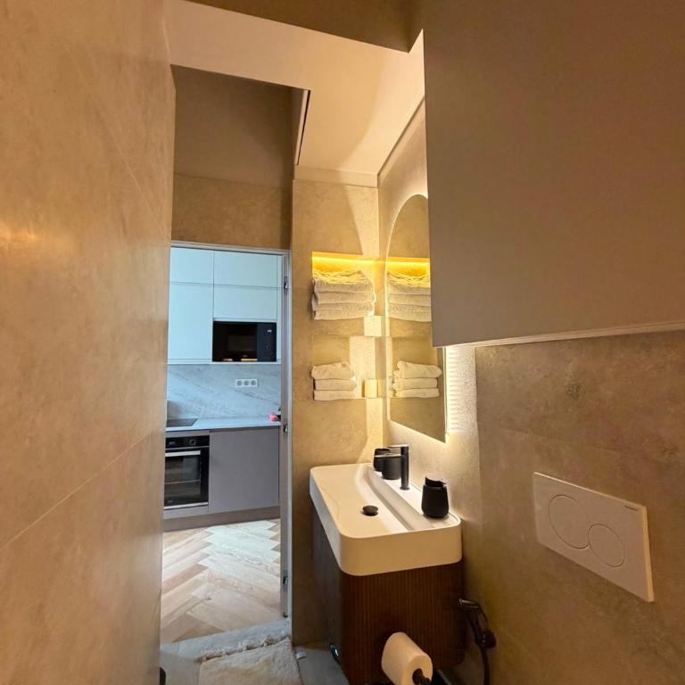 Chic Renovated apartment, Heart of Paris - Appartement 2 Chambres - 9