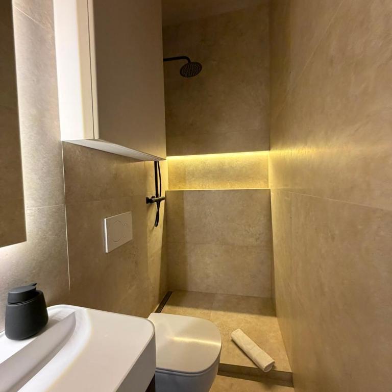 Chic Renovated apartment, Heart of Paris - Appartement 2 Chambres - 10