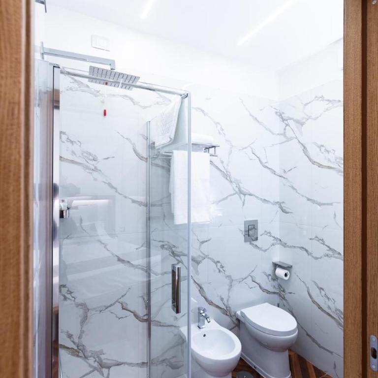 Silla rooms - Double Room with Balcony - 5