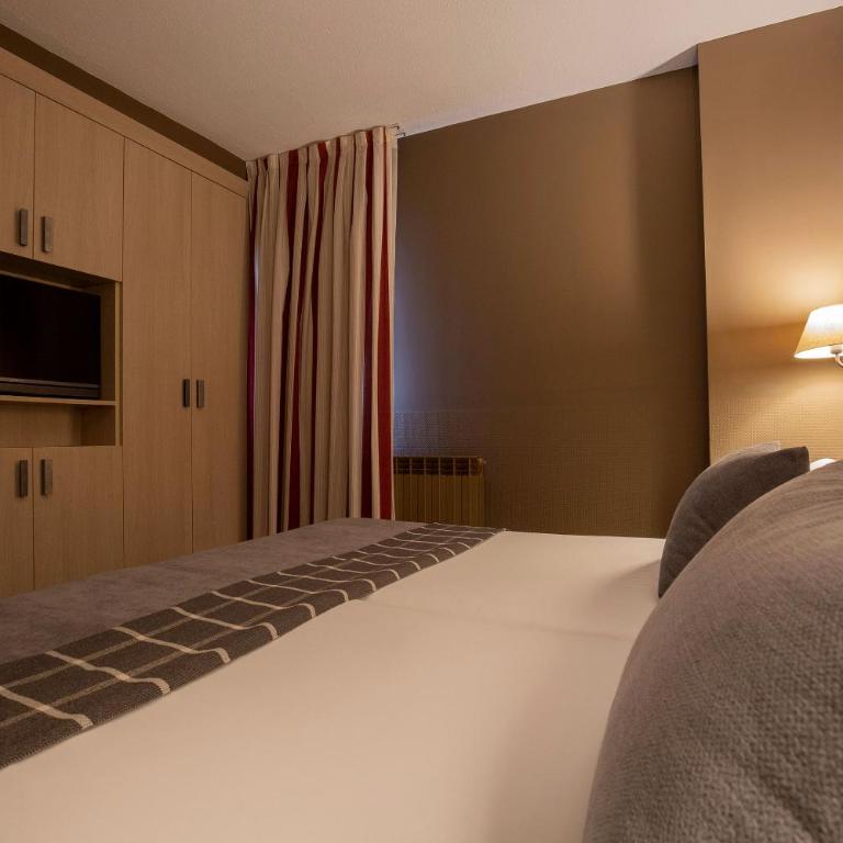 Hotel Nexta Soldeu - Himàlaia - Superior Quadruple Room - 1