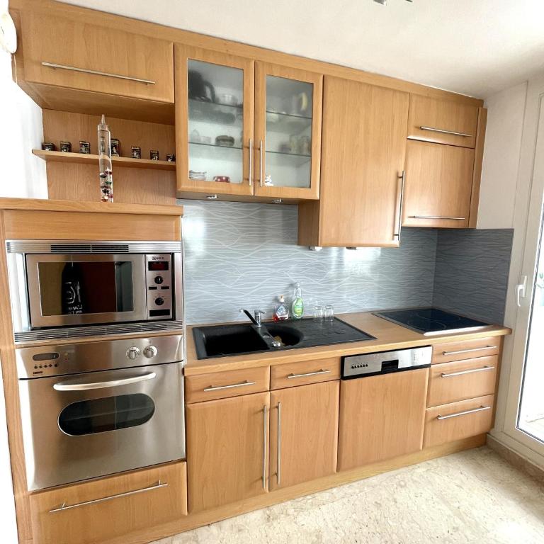 Residence avec piscine, t4 pour 6 N113 - Appartement 3 Chambres Premium avec Balcon - 6