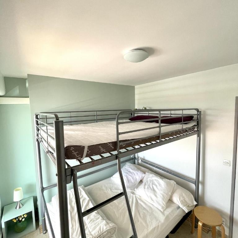 Residence avec piscine, t4 pour 6 N113 - Appartement 3 Chambres Premium avec Balcon - 16