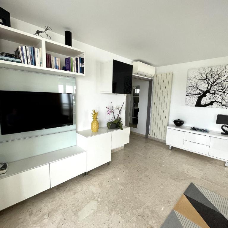Residence avec piscine, t4 pour 6 N113 - Appartement 3 Chambres Premium avec Balcon - 18