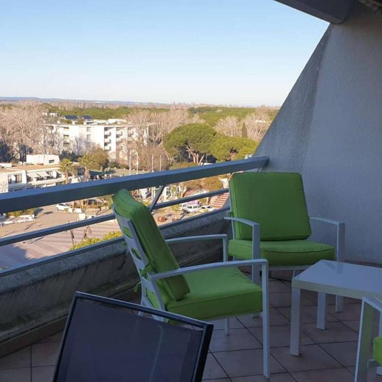 Residence avec piscine, t4 pour 6 N113 - Appartement 3 Chambres Premium avec Balcon - 21