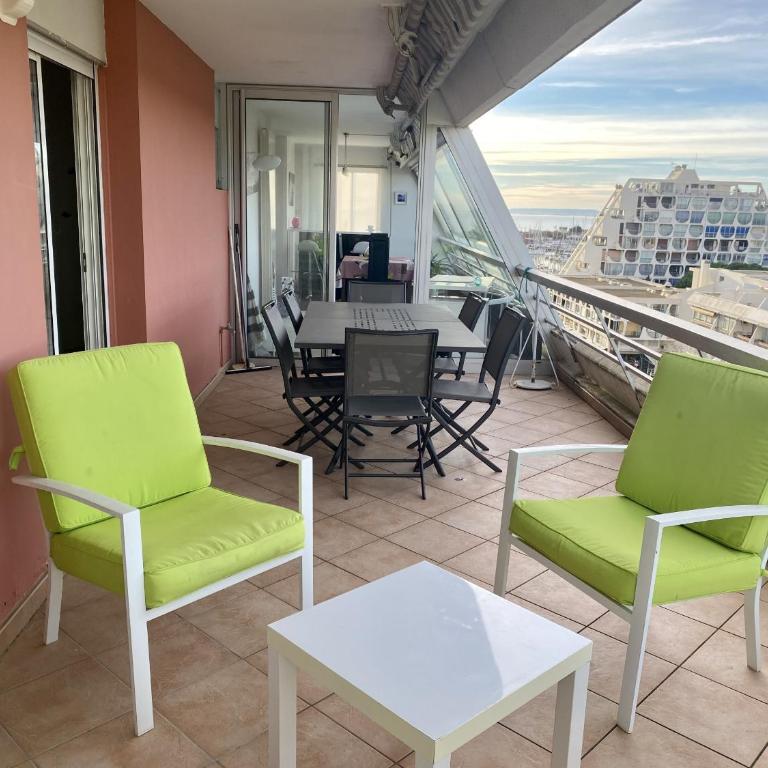 Residence avec piscine, t4 pour 6 N113 - Appartement 3 Chambres Premium avec Balcon - 20