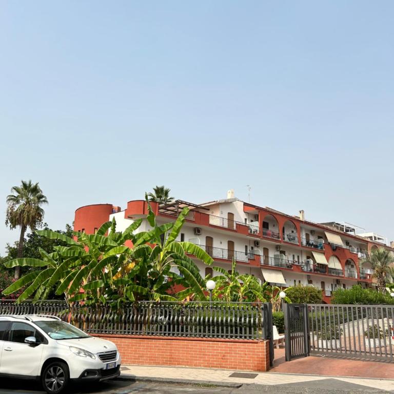 Sunrise House - One-Bedroom Apartment - 2