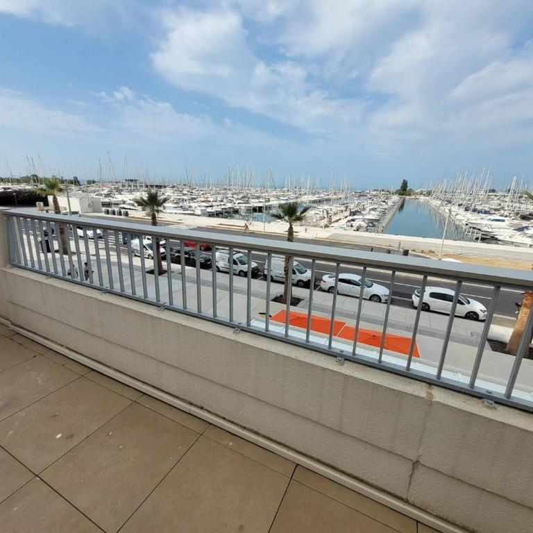 Quartier du port, t4 pour 8 personnes N12 - Appartement 3 Chambres avec Vue sur le Port - 12