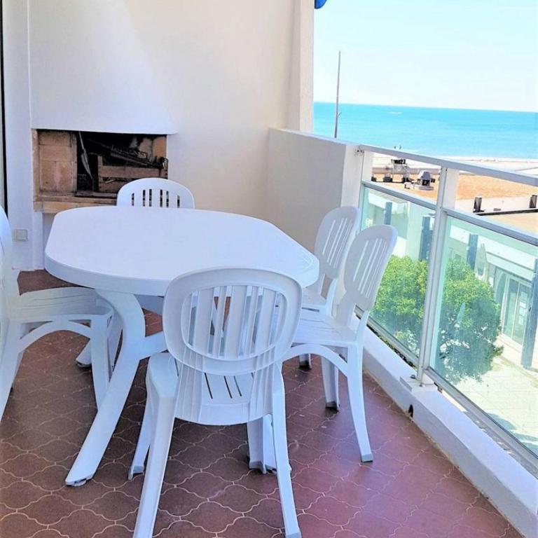 Vue mer, t3 pour 6 N33 - Appartement 2 Chambres avec Terrasse et Vue sur la Mer - 2