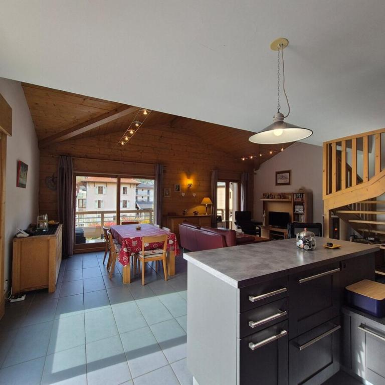 Grand Coeur C13 - Appartement-chalet au cœur de Bourg-Saint-Maurice - Three-Bedroom Apartment - 4