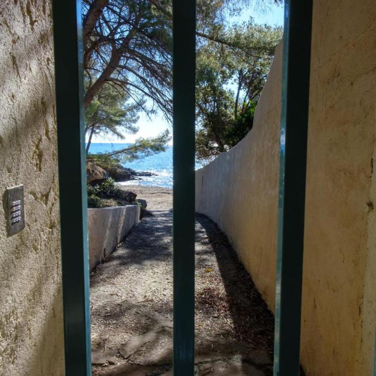 Studio lumineux à 100 m de la plage aux Issambres - Studio - 18