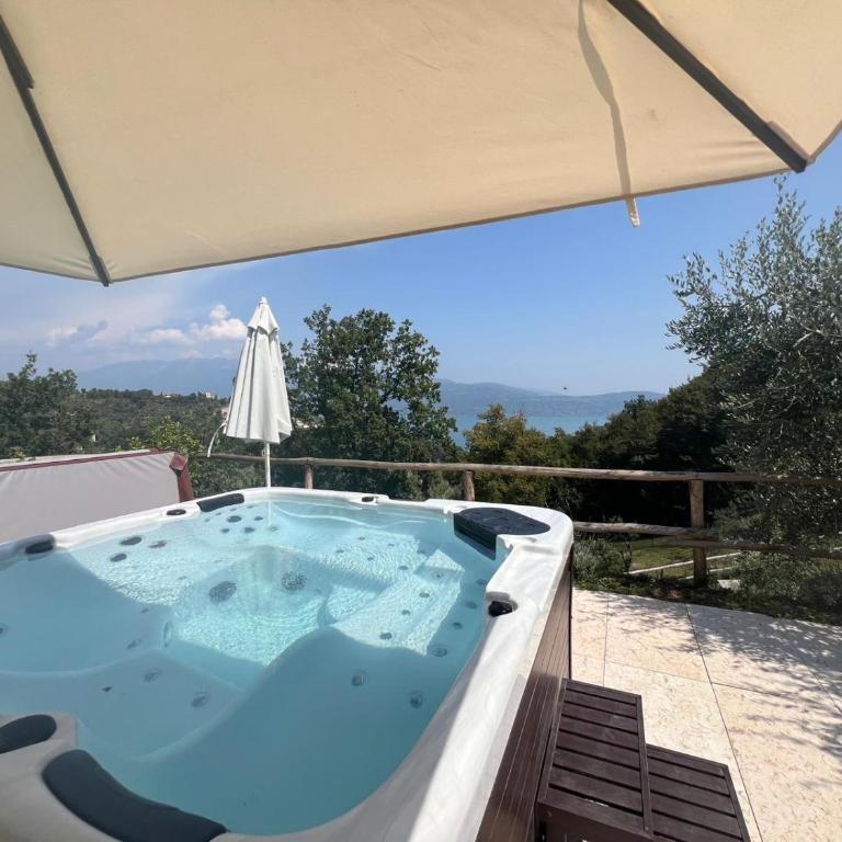 Dream Gardasee Chalet con giardino mediterraneo - Four-Bedroom House - 83