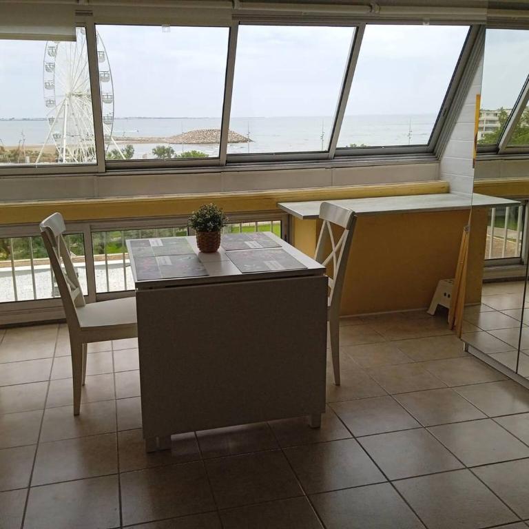 Premiere ligne Plage, studio pour 2 N20 - Room #1716258401 - 4