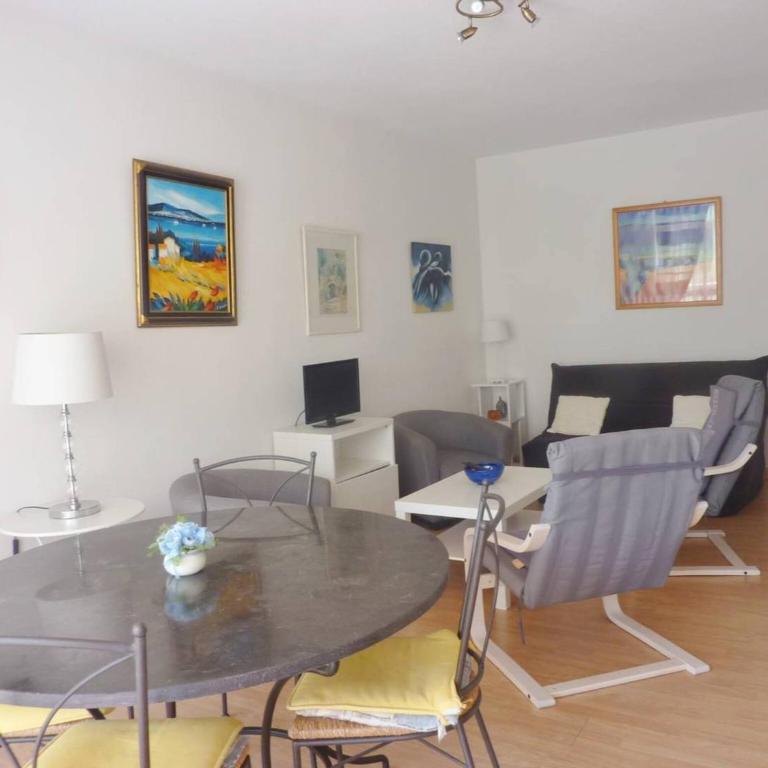 Coeur de ville, t2 pour 4 N13 - Appartement 1 Chambre avec Balcon - 5