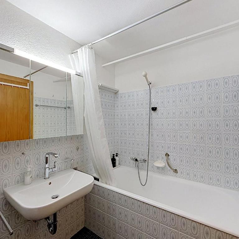 Arcade 605 charming studio with south facing balcony - Appartement - 5