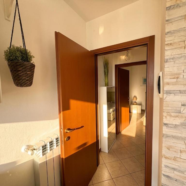 La Quiete 28 swimming pool and view - Appartamento con Vista Lago - 12