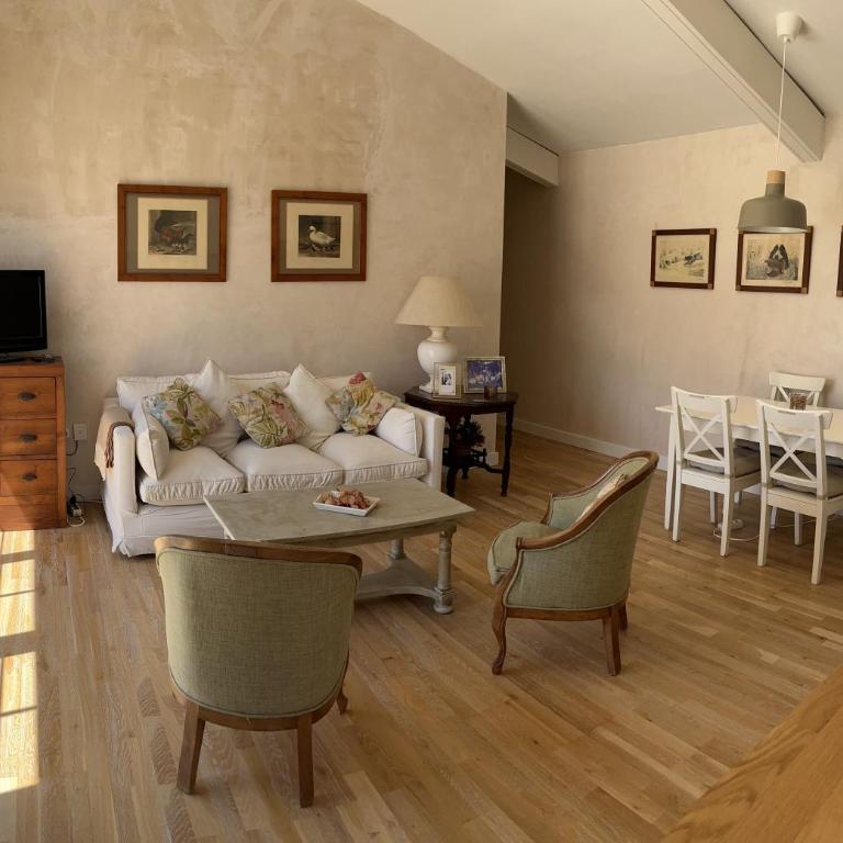 Villa en Urbanización Ciudad Ducal - Casa de 7 dormitorios - 28