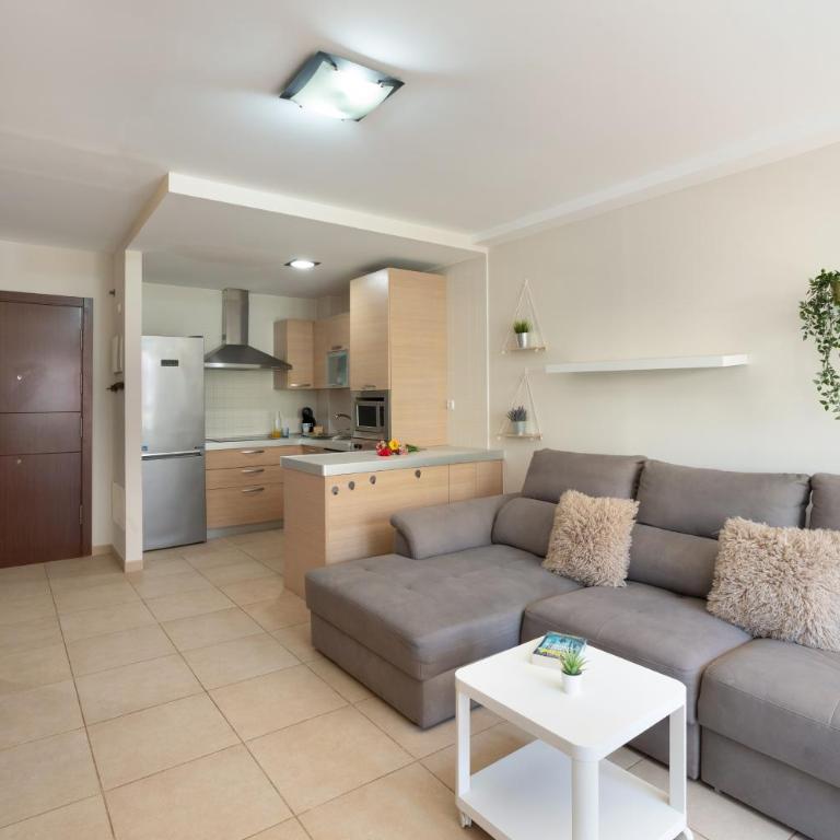 Cozy Seaside Palm Mar - One-Bedroom Premium Apartment with Ocean View - 29