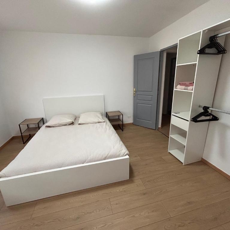 Fidélité - Two-Bedroom Apartment - 7