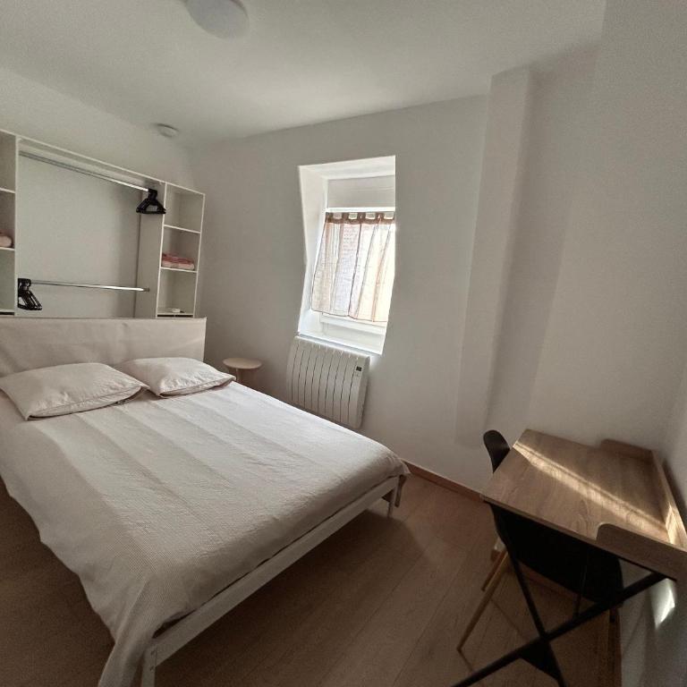 Fidélité - Two-Bedroom Apartment - 9