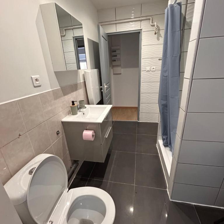 Fidélité - Two-Bedroom Apartment - 10