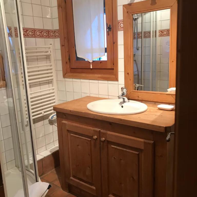 Charmant chalet alpin pour un séjour inoubliable - Chalet - 8