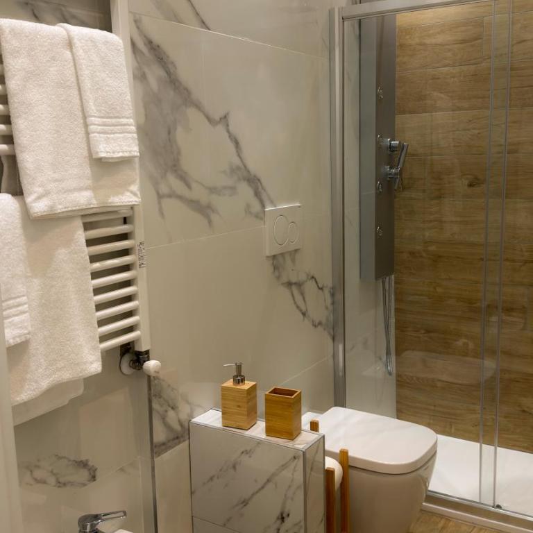 EasyHomeStayDucale StationFreeParking - Appartamento con 1 Camera da Letto - 3