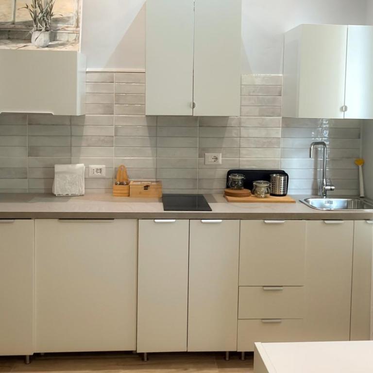EasyHomeStayDucale StationFreeParking - Appartamento con 1 Camera da Letto - 24