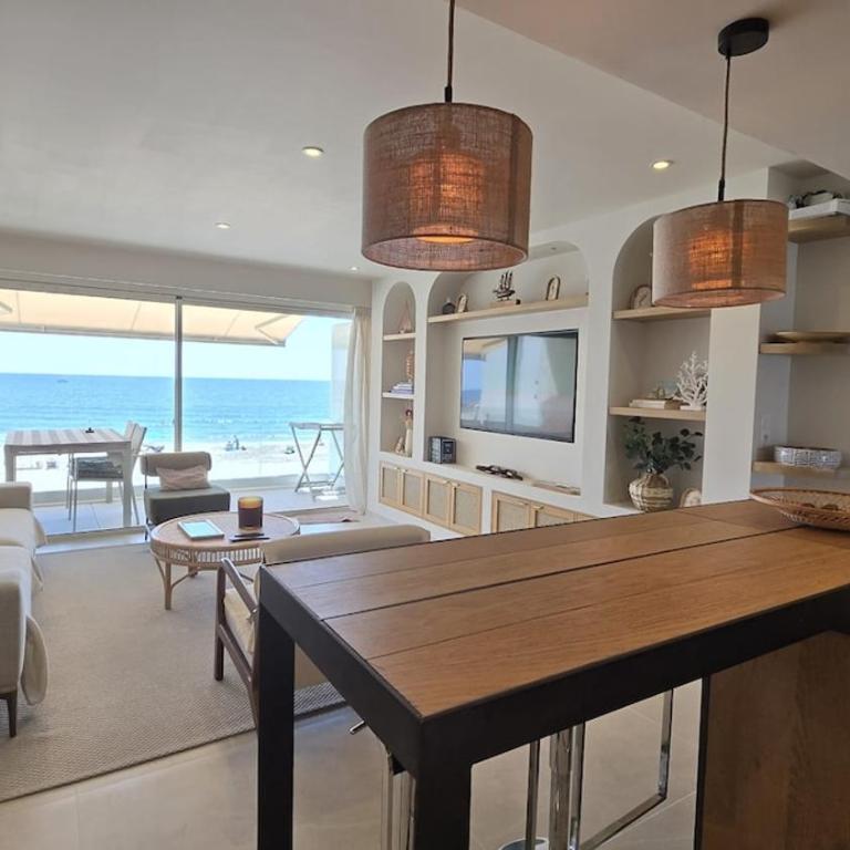 Évasion en bord de mer Vue sur la Méditerranée - Appartement 2 Chambres - 13