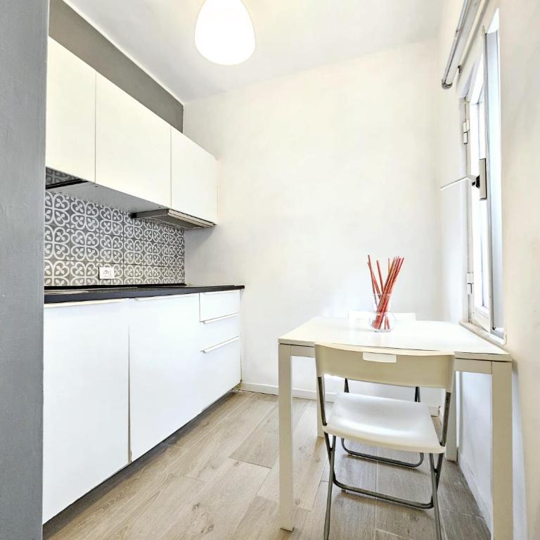 La Corte III - One-Bedroom Apartment - 2