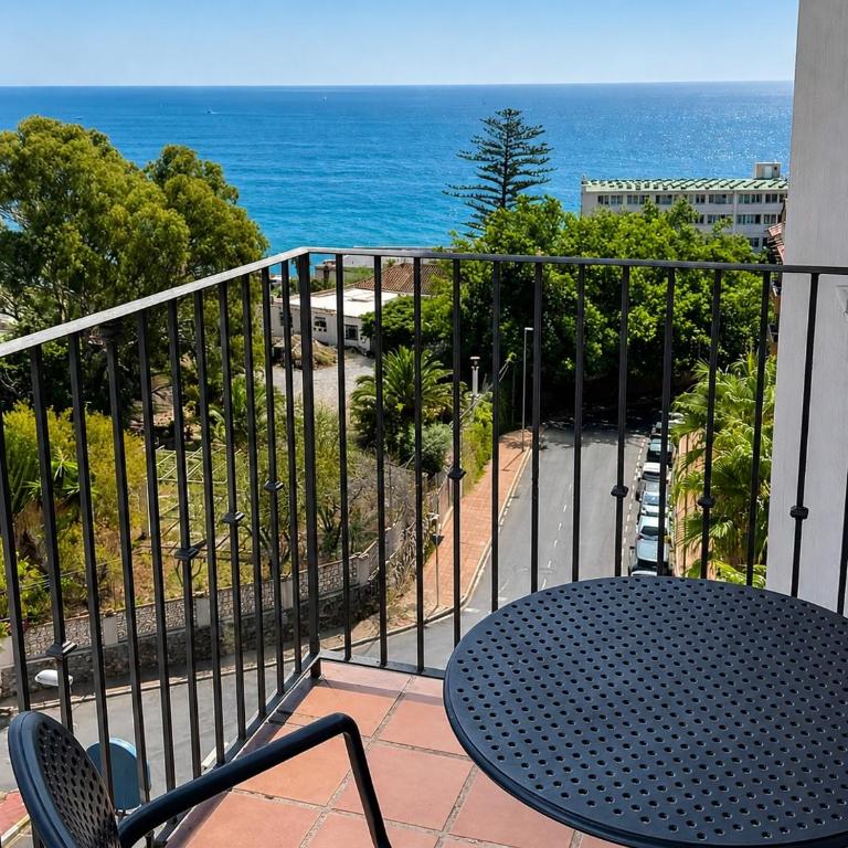 Benalmadena Palace Spa - Ferienwohnung mit 1 Schlafzimmer und seitlichem Meerblick (2 Erwachsene) - 2