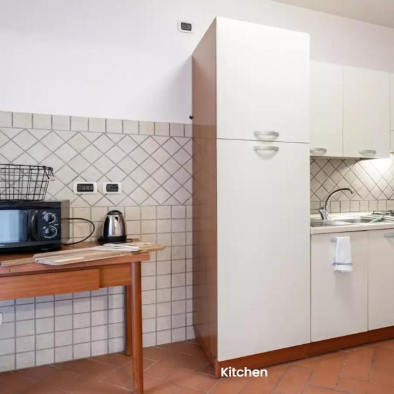 Giambologna - One-Bedroom Apartment - 8