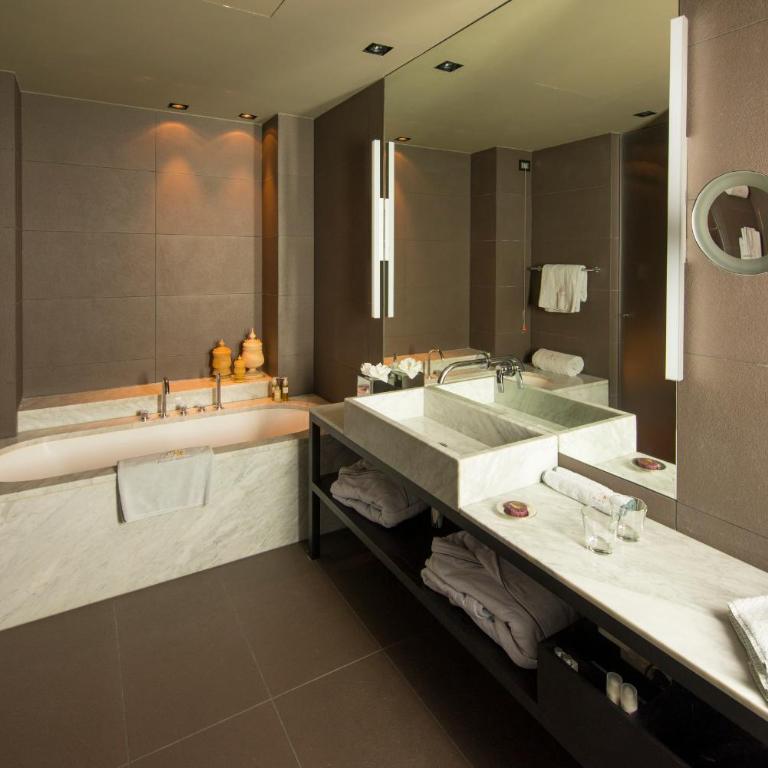 Parc Hotel Billia - Camera Familiare con Accesso Spa (2 Adulti + 2 Bambini) - 5