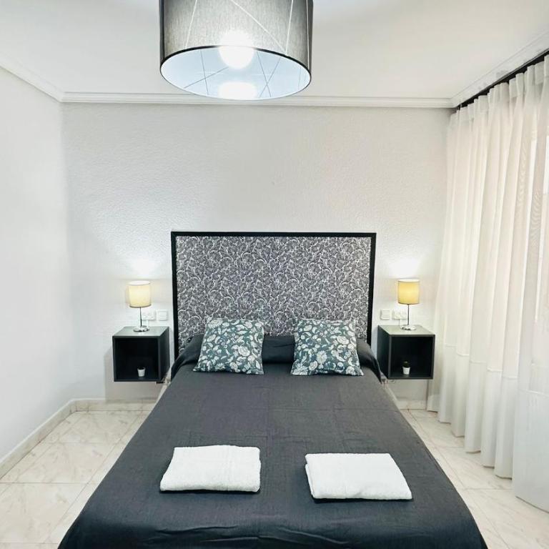 Alojamiento Alatriste - Habitación Doble con baño privado - 1