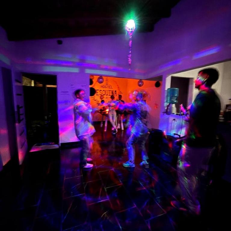 Esquina Hostel - Mixed Dormitory Room - 12