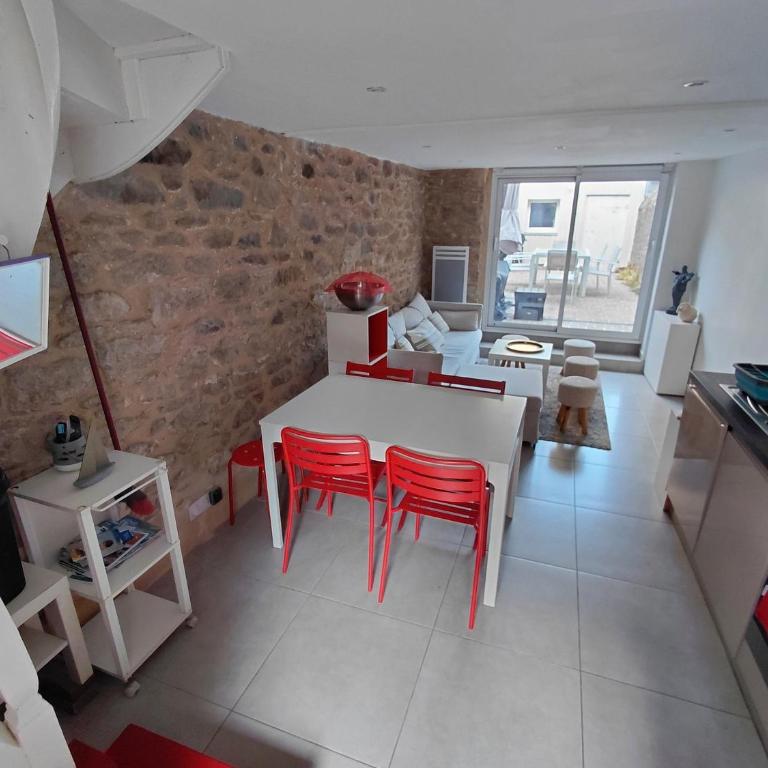 House in the center of Dinard, 250 m from the beach, facing St Malo - Maison 1 Chambre - 1