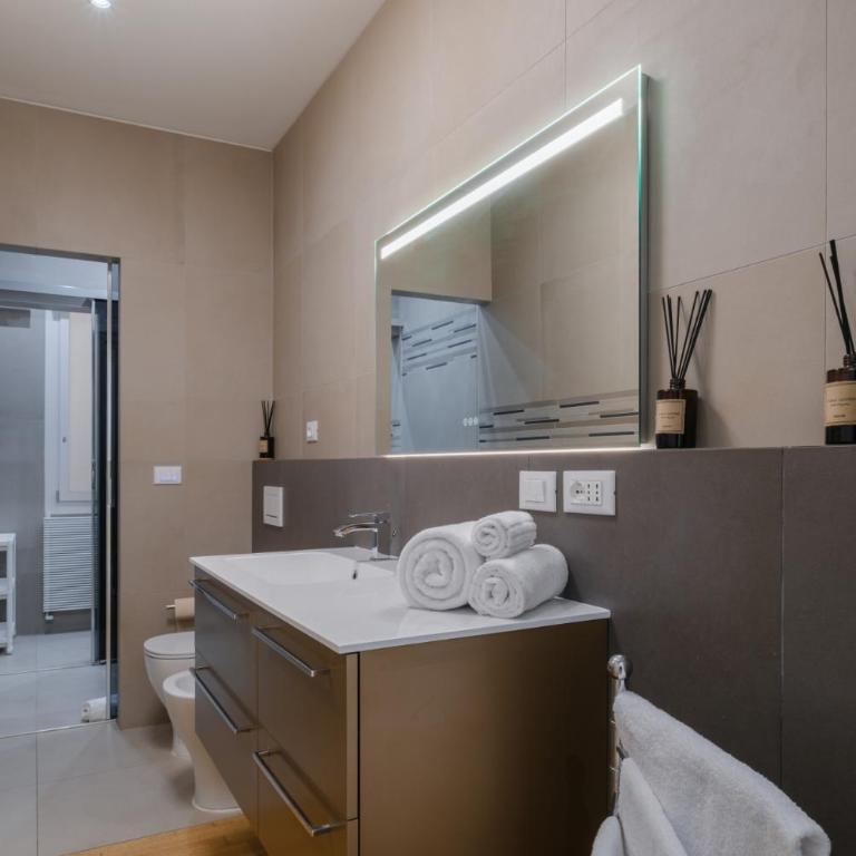 Casa Farini Towers by Studio Vita - Appartamento con 1 Camera da Letto e Vista Città - 20