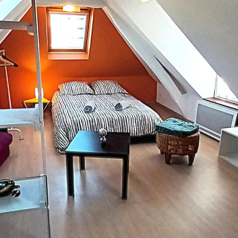 Les Toits de Grecourt - gare - wifi - centre-ville - Studio - 12