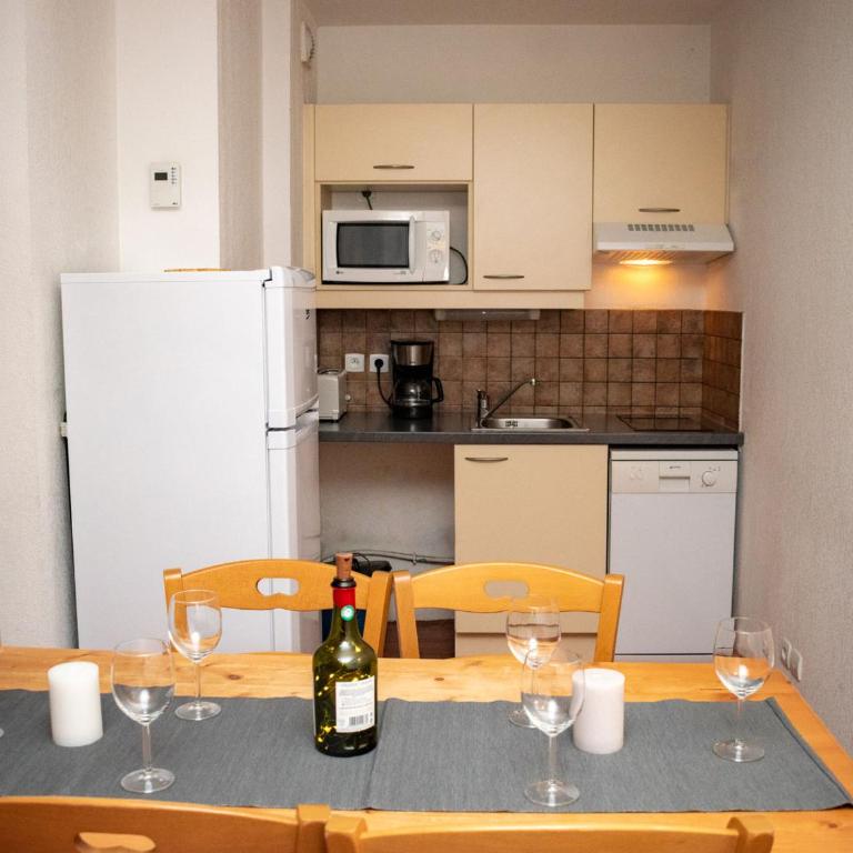 Appartement 3 pièces, balcon, animaux admis - Apartment mit 2 Schlafzimmern - 17