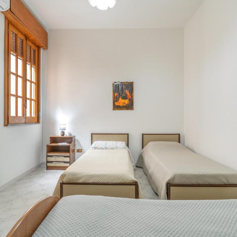 Casa Lucia - Three-Bedroom Premium Apartment with Balcony - 19