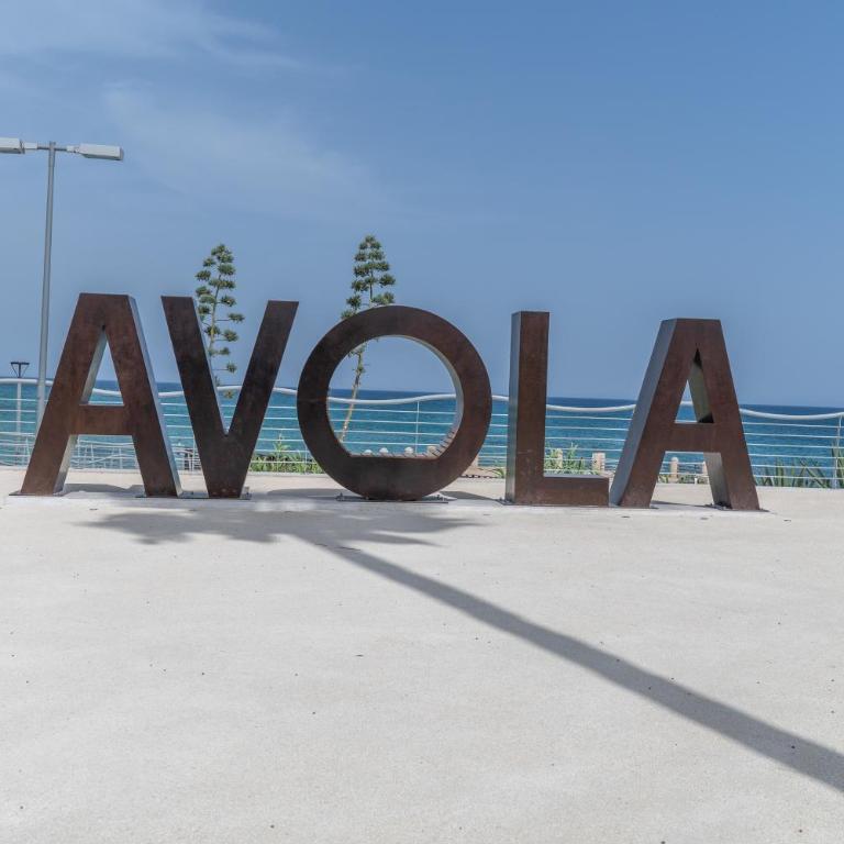 Casa Lucia - Three-Bedroom Premium Apartment with Balcony - 31