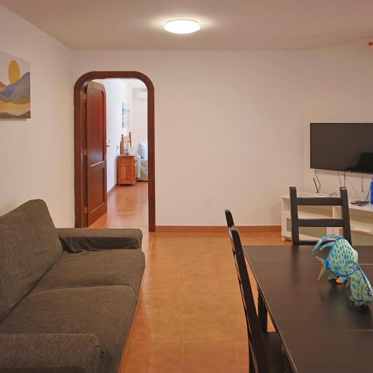 Villa Mirafondo - Six-Bedroom House - 42