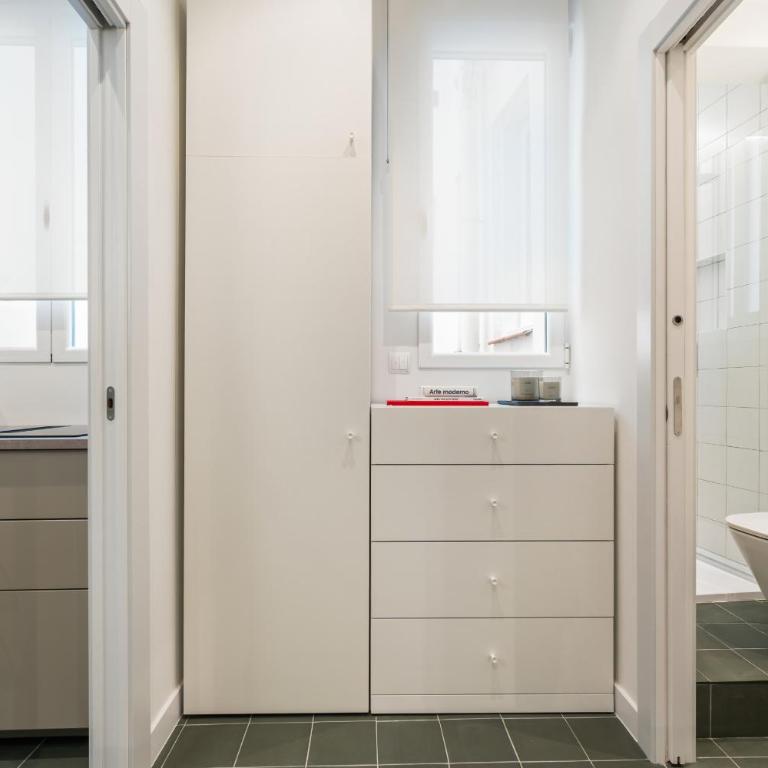 Luxury Renovated Suite - Calle Barco 4 Pax ALQUILER TEMPORAL - Apartment - 30