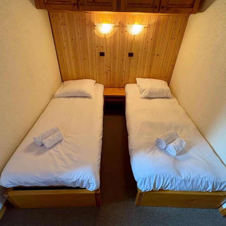 Cozy apartment near the ski slopes - Apartment - 9