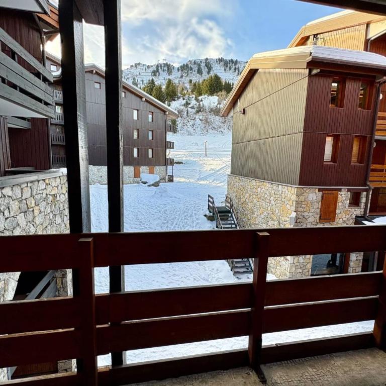 Cozy apartment near the ski slopes - Apartment - 12
