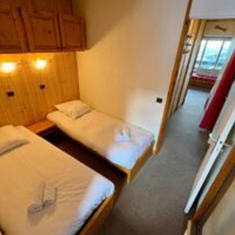 Cozy apartment near the ski slopes - Apartment - 23