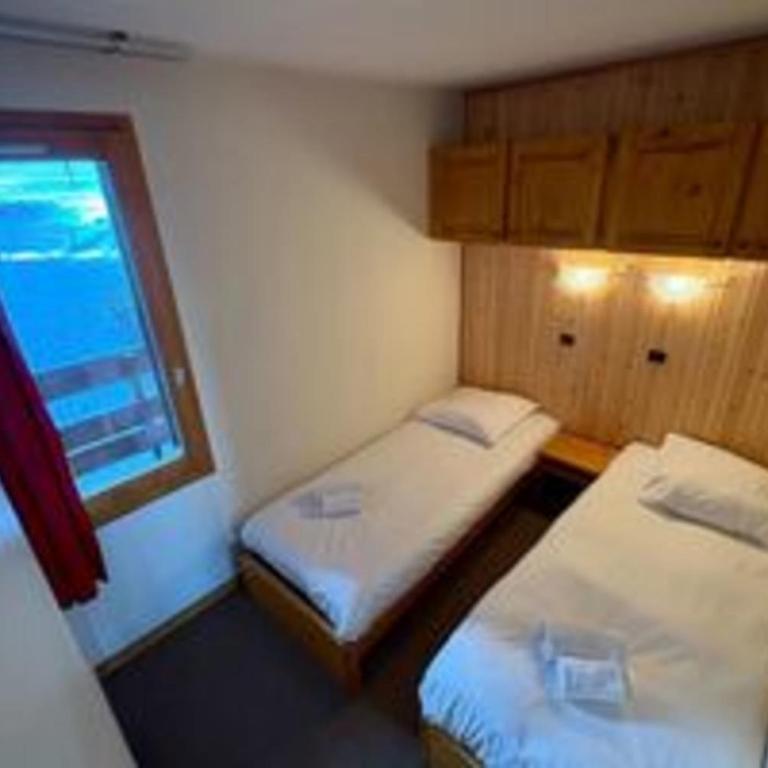 Cozy apartment near the ski slopes - Apartment - 24