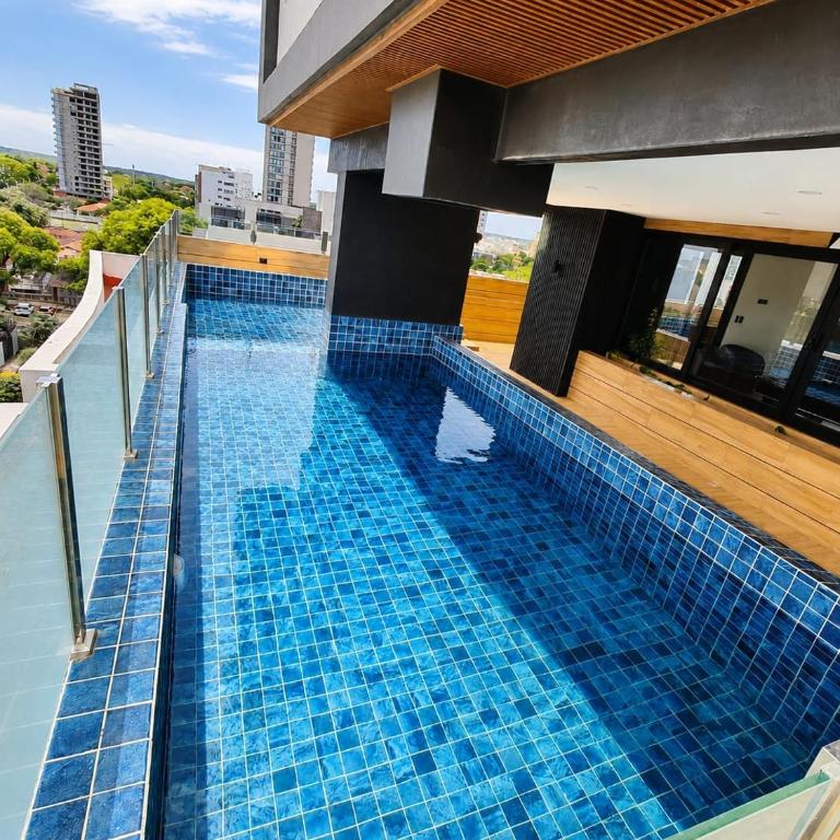 Vive el Lujo Piscina Cine y Gym en Equipetrol - Two-Bedroom Apartment - 3
