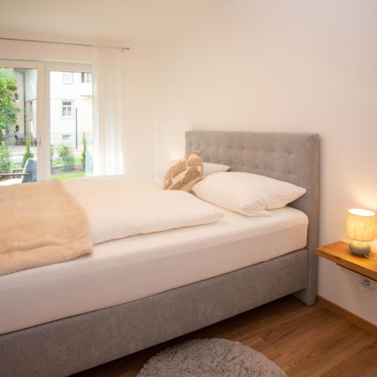 Bergflair Füssen Ferienwohnungen in der Altstadt - Deluxe Apartment mit 2 Schlafzimmern und Gartenblick - 9