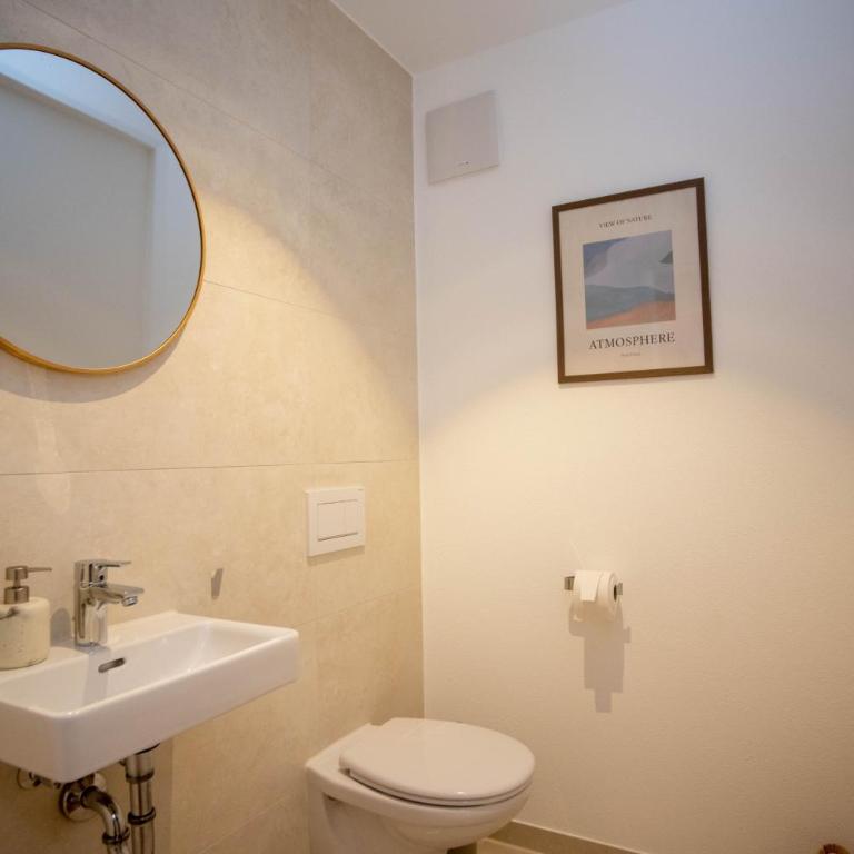 Bergflair Füssen Ferienwohnungen in der Altstadt - Deluxe Apartment mit 2 Schlafzimmern und Gartenblick - 14